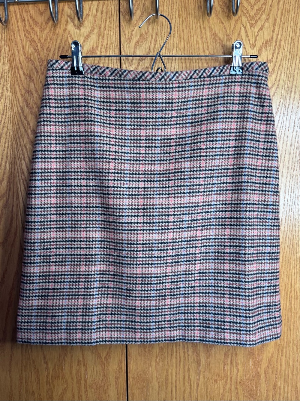 Talbots Petite Wool Blend Heritage Plaid Mini Skirt Pink Black 8P NWT